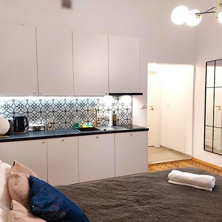 Unique Style Apartments Old Town - 25 Min From The Airport - By Homelike คราคูฟ ภายนอก รูปภาพ