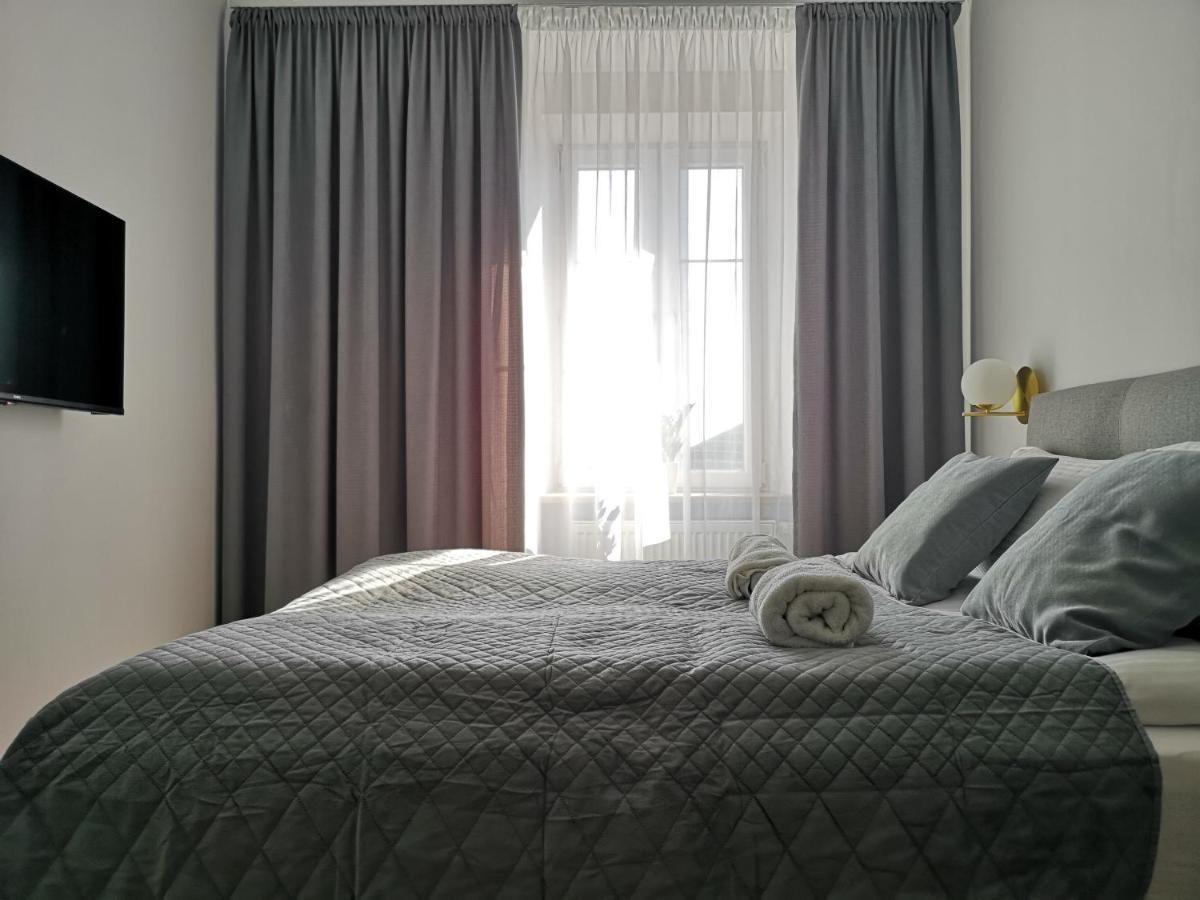 Unique Style Apartments Old Town - 25 Min From The Airport - By Homelike คราคูฟ ภายนอก รูปภาพ