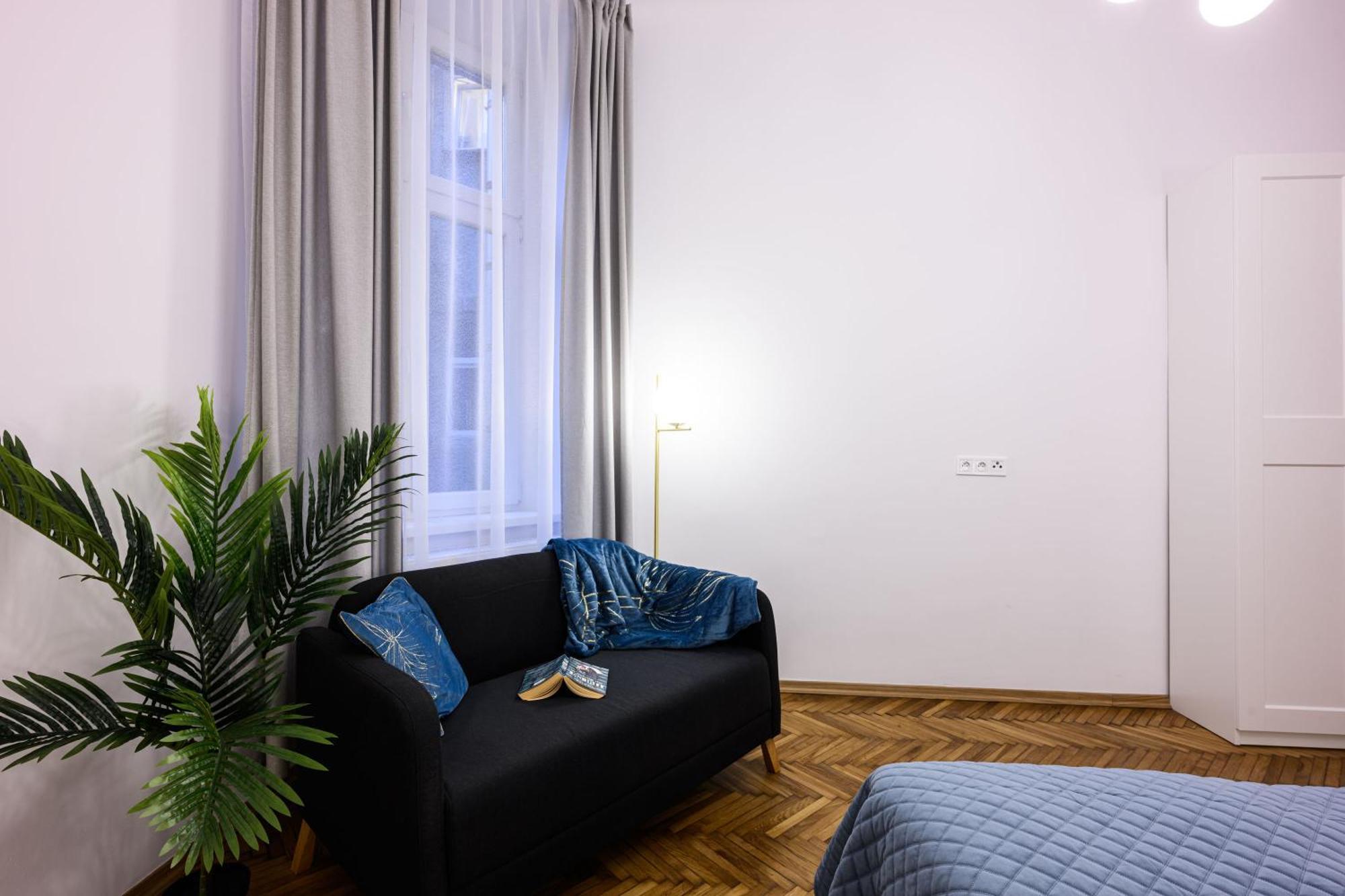 Unique Style Apartments Old Town - 25 Min From The Airport - By Homelike คราคูฟ ภายนอก รูปภาพ