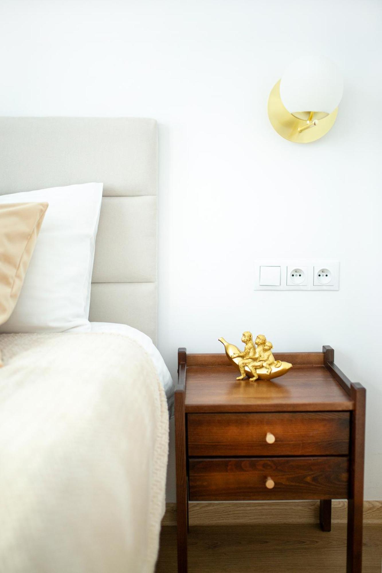 Unique Style Apartments Old Town - 25 Min From The Airport - By Homelike คราคูฟ ภายนอก รูปภาพ