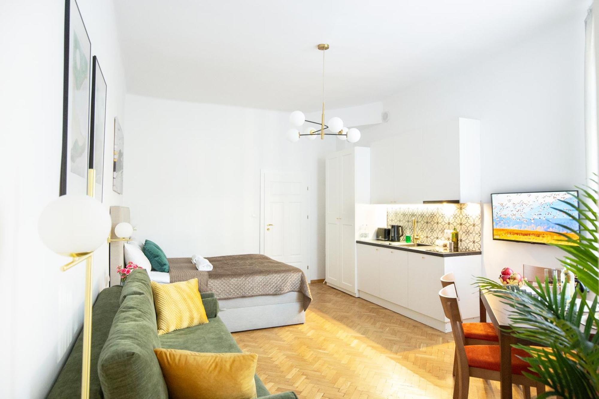 Unique Style Apartments Old Town - 25 Min From The Airport - By Homelike คราคูฟ ภายนอก รูปภาพ